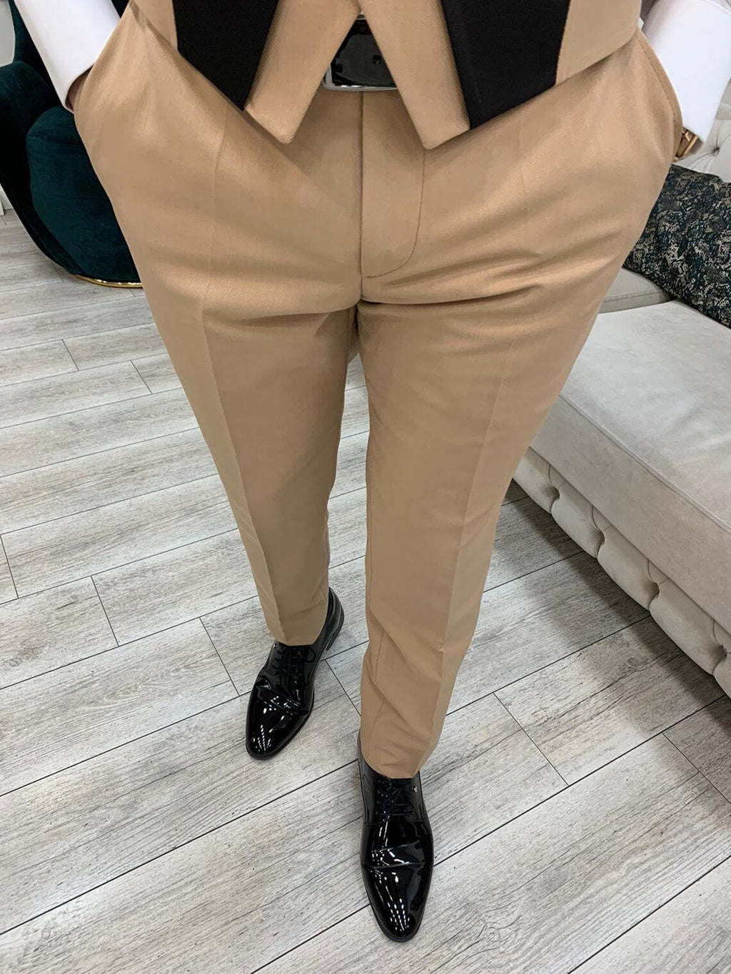 Skin Tuxedo Suit Slim Fit Peak Lapel 3 Piece