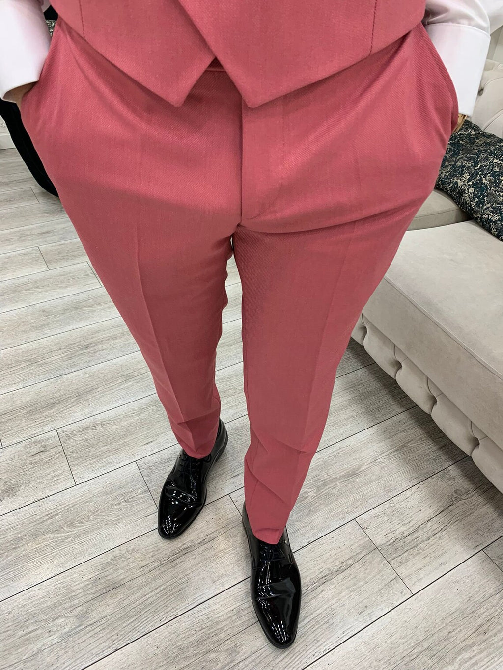 Pink Velvet Tuxedo Suit Slim Fit Peak Lapel 3 Piece