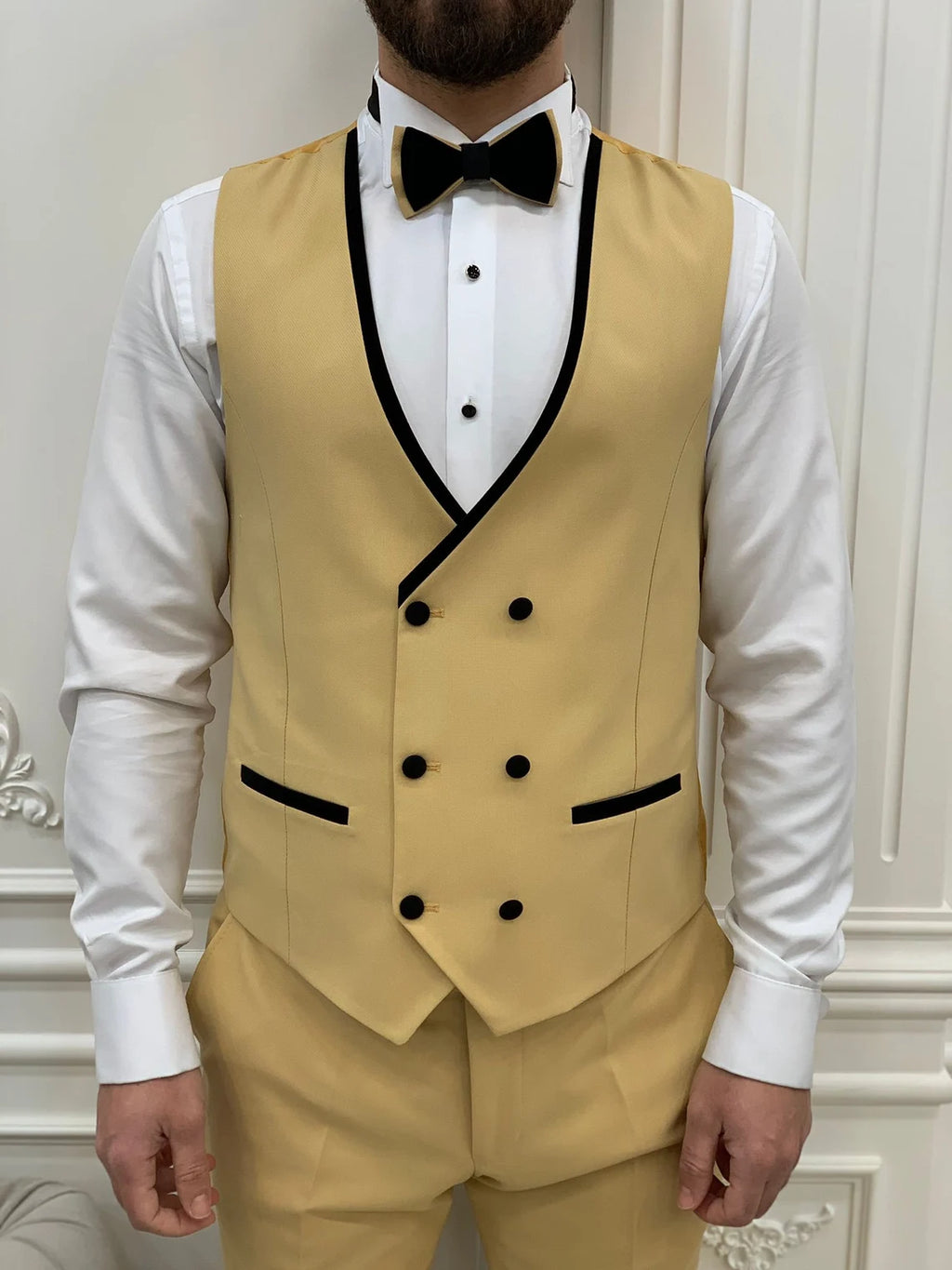 Yellow Velvet Peak Lapel Tuxedo Slim Fit 3 Piece Wedding Suit