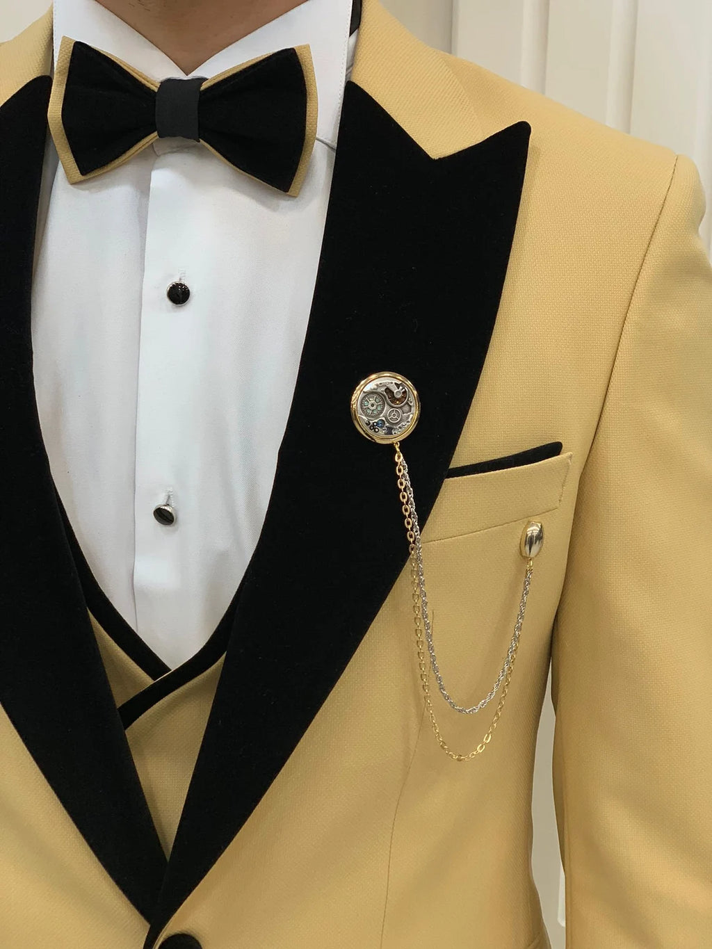 Yellow Velvet Peak Lapel Tuxedo Slim Fit 3 Piece Wedding Suit
