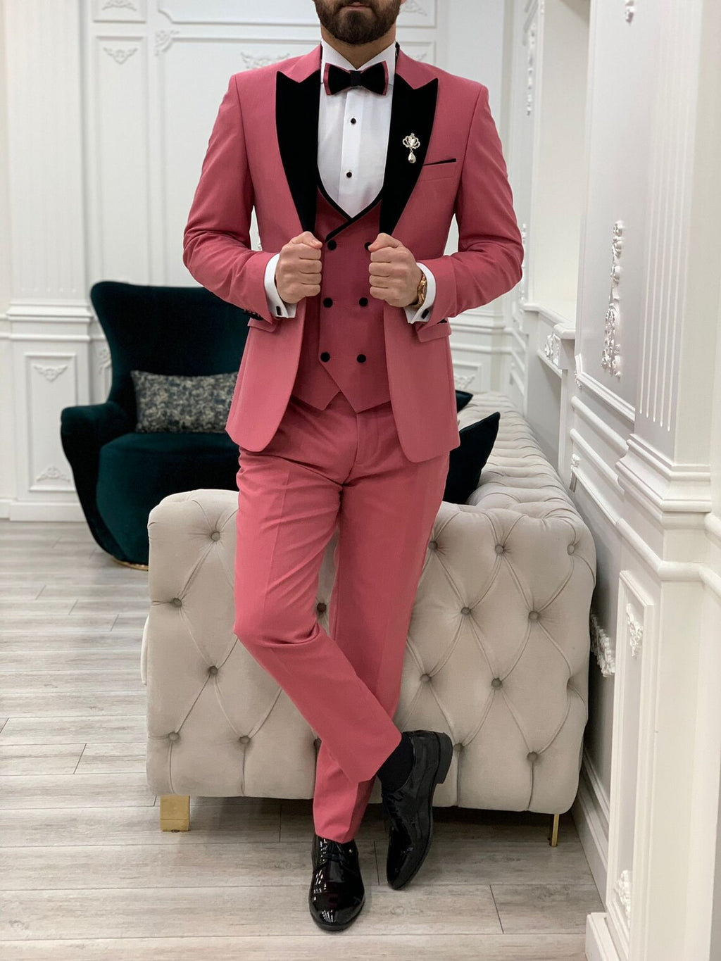 Pink Velvet Tuxedo Suit Slim Fit Peak Lapel 3 Piece