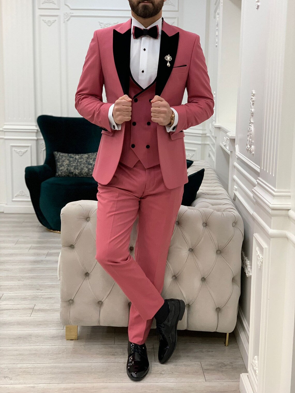 Pink Velvet Tuxedo Suit Slim Fit Peak Lapel 3 Piece