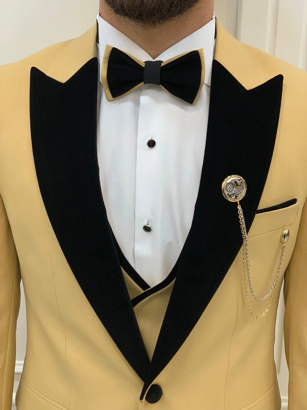 Yellow Velvet Peak Lapel Tuxedo Slim Fit 3 Piece Wedding Suit