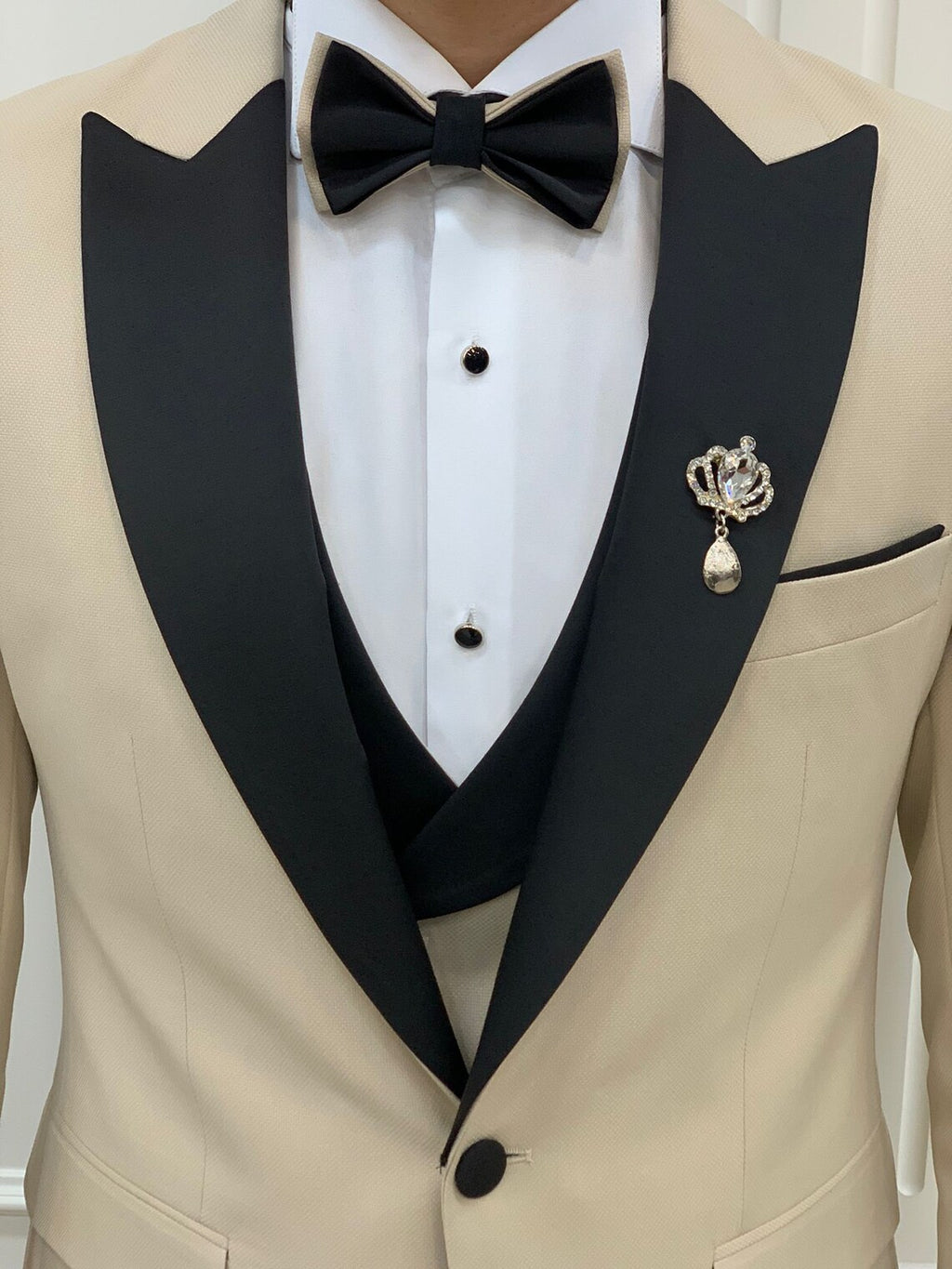 Beige Slim Fit 3 Piece Suit Peak Lapel Tuxedo