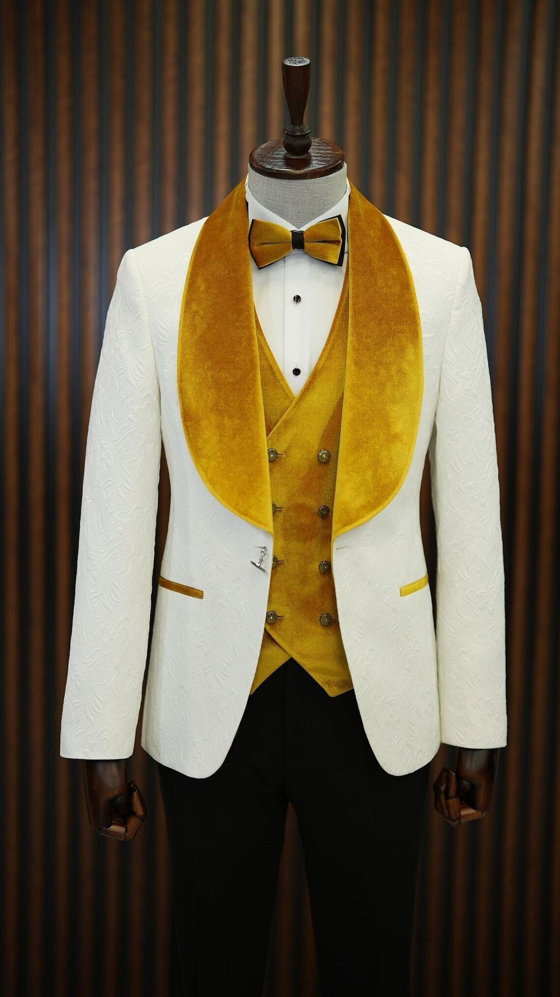 White Slim Fit Suit Yellow Velvet Lapel 3 Piece Wedding Tuxedo