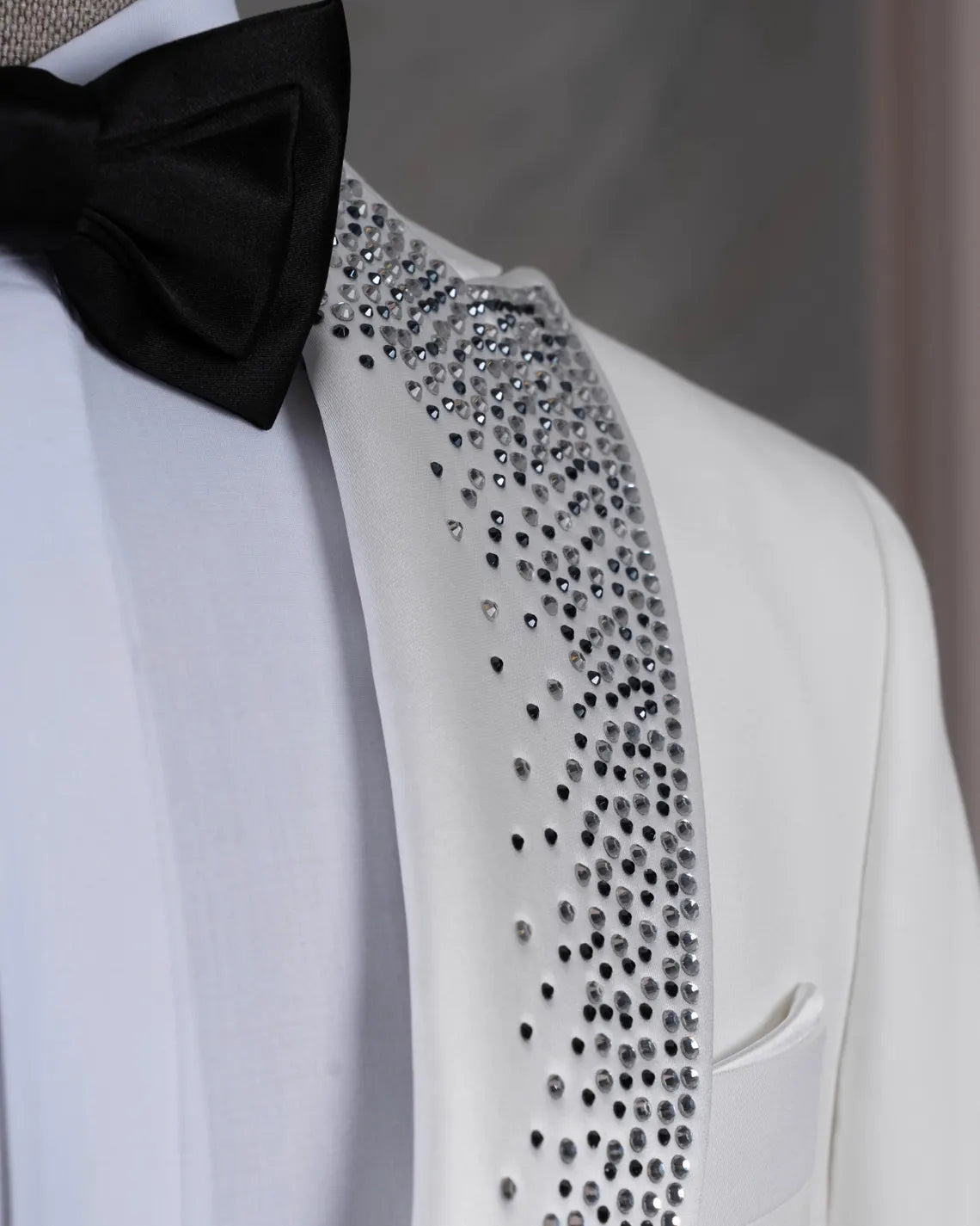 Men's White Italian Tuxedo Suit Slim Fit Peak Lapel Wedding Groom Outfit
